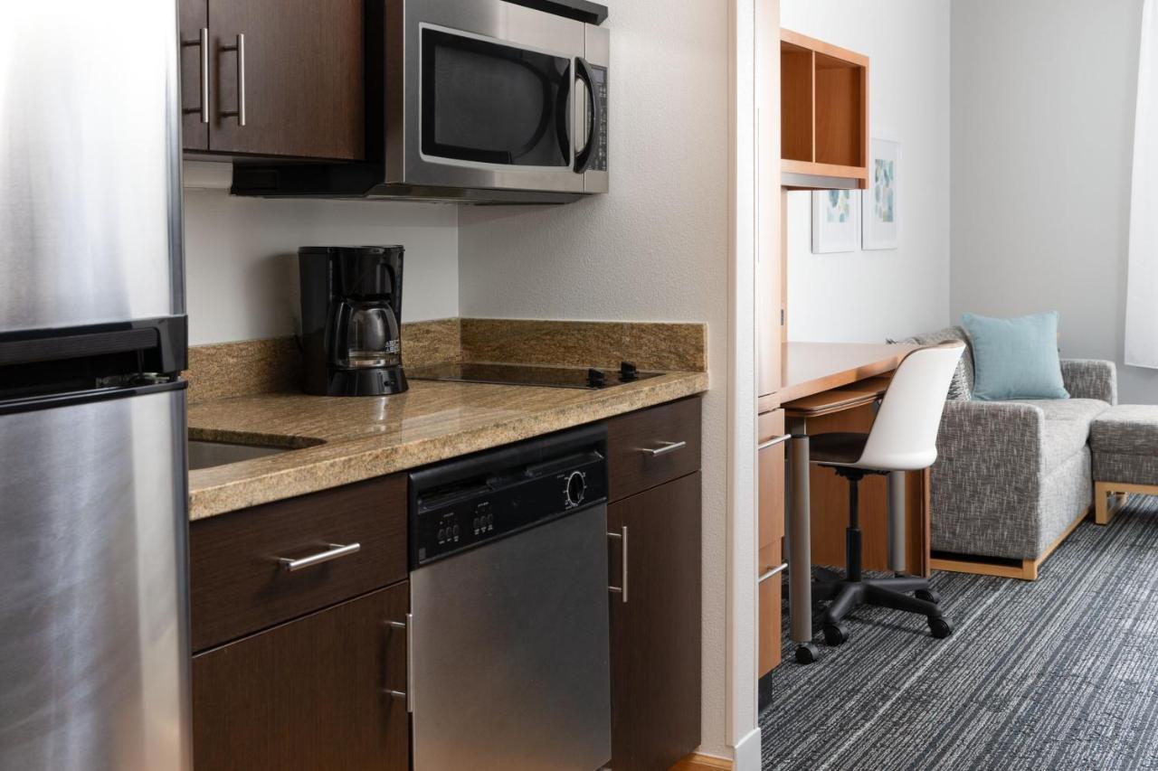 Towneplace Suites By Marriott Sacramento Розвилл Экстерьер фото