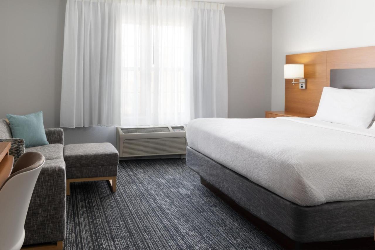 Towneplace Suites By Marriott Sacramento Розвилл Экстерьер фото