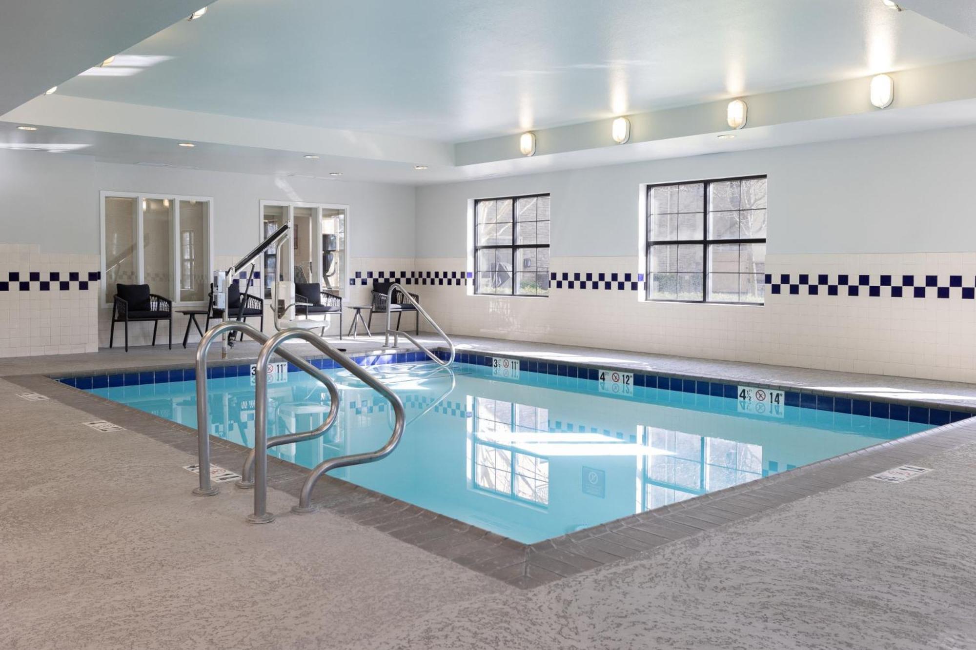 Towneplace Suites By Marriott Sacramento Розвилл Экстерьер фото