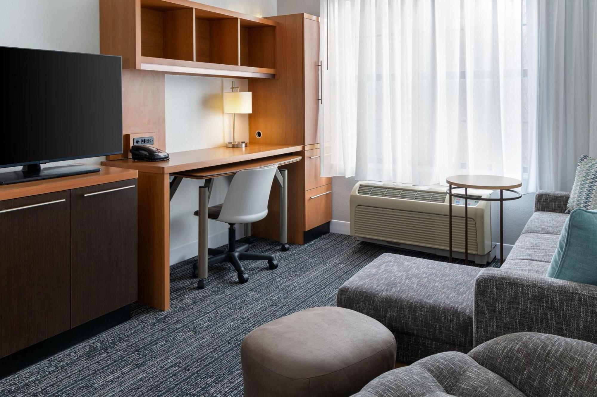 Towneplace Suites By Marriott Sacramento Розвилл Экстерьер фото