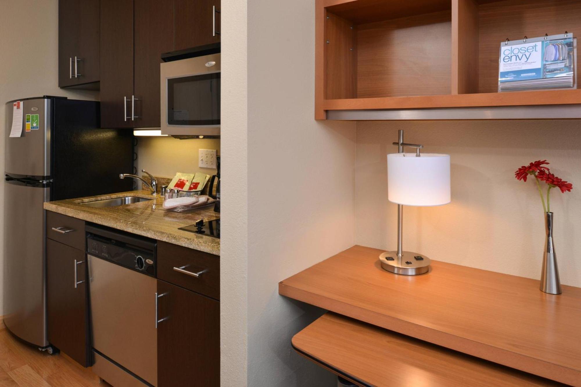 Towneplace Suites By Marriott Sacramento Розвилл Экстерьер фото