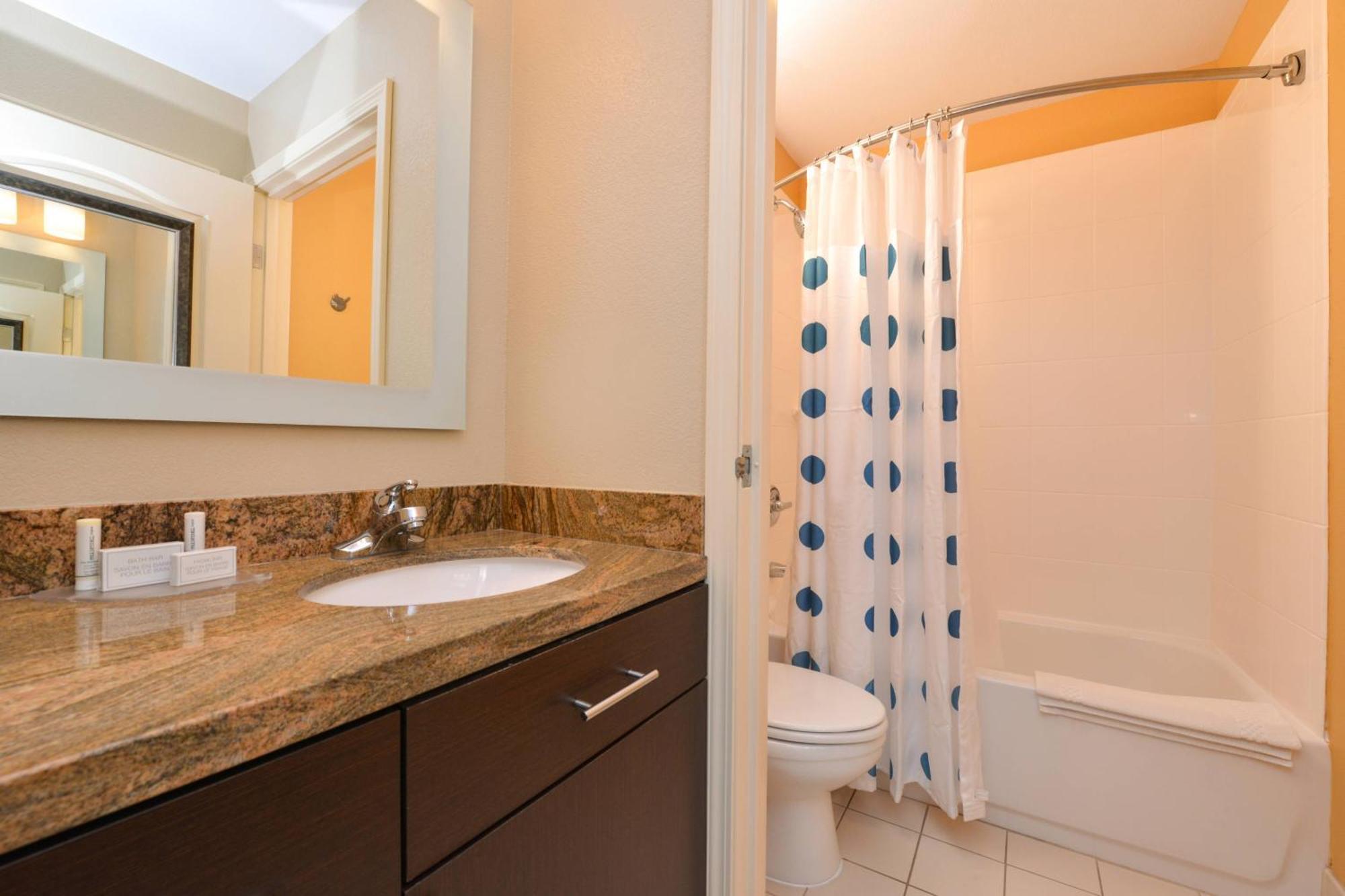 Towneplace Suites By Marriott Sacramento Розвилл Экстерьер фото