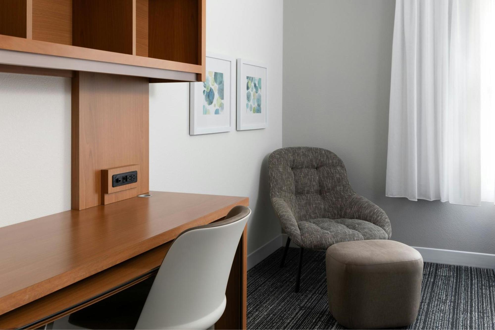 Towneplace Suites By Marriott Sacramento Розвилл Экстерьер фото